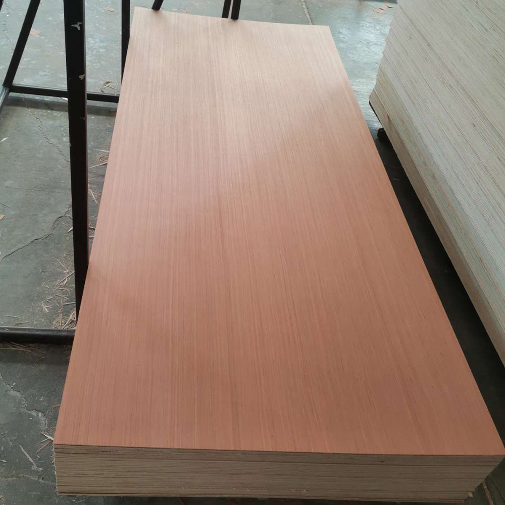 Red Engineer Venneer Plywood