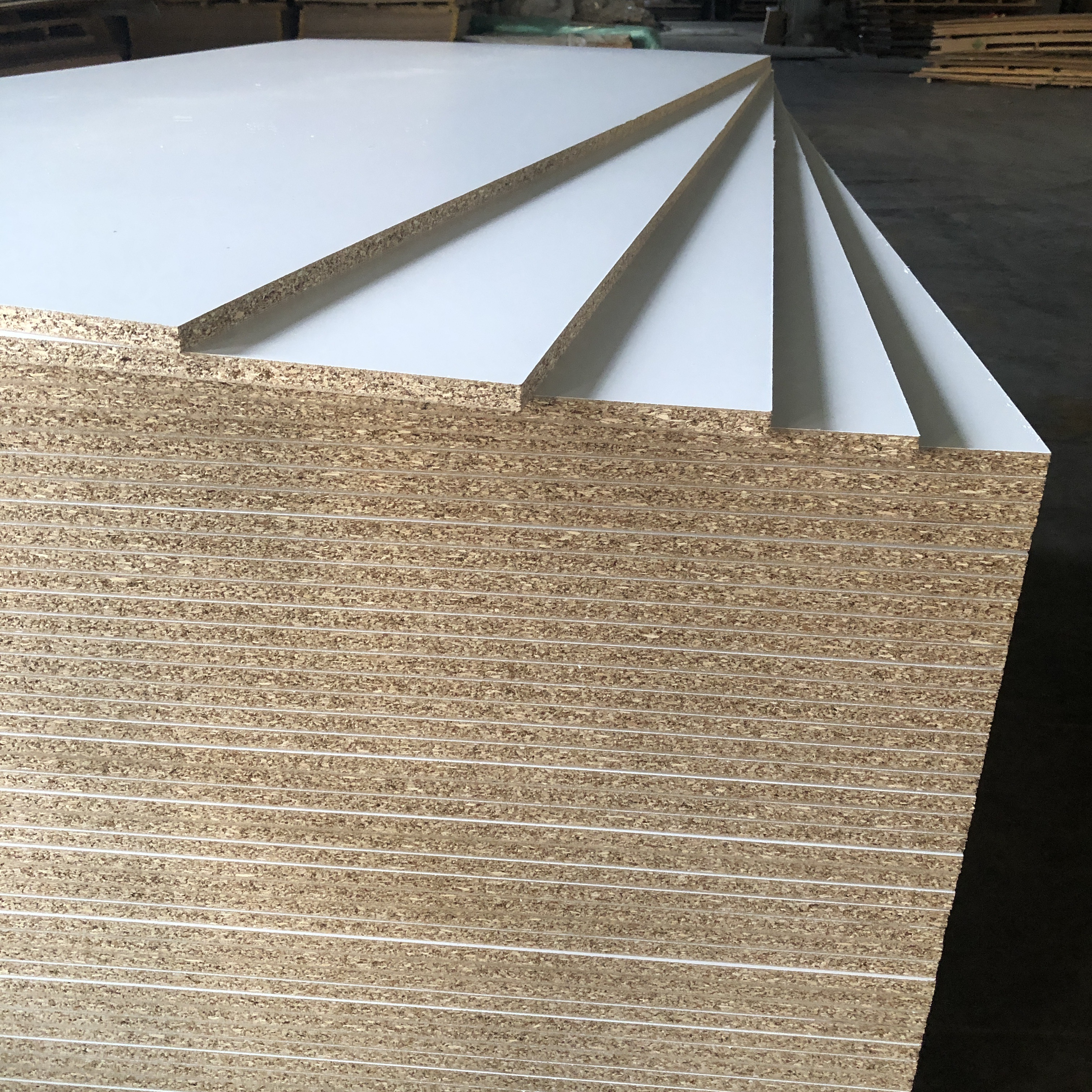 High Quality Melamine Particle Board Chipboard White Laminited